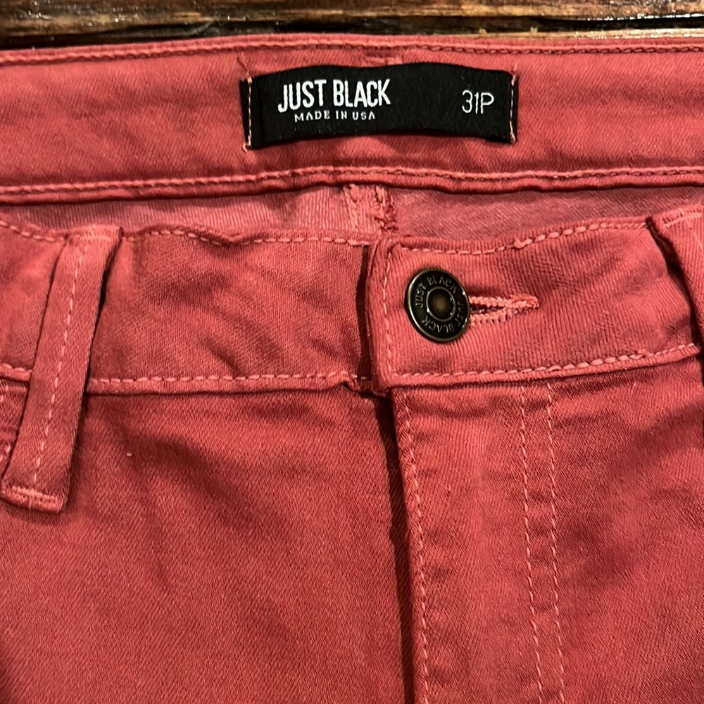 NWOT 31P skinny pant in salmon - Picture 3 of 6